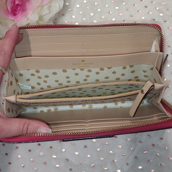 COPY - Kate Spade New York Wallet - Picture 6 of 8